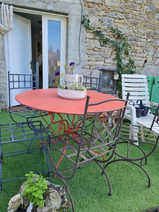 Appartement De La Laiterie Avec Petit Jardin. Eysus Extérieur photo